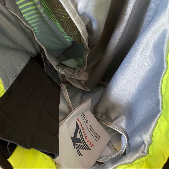 Men’s Zeroxposur neon and black swim trunks, S - Picture 6 of 10